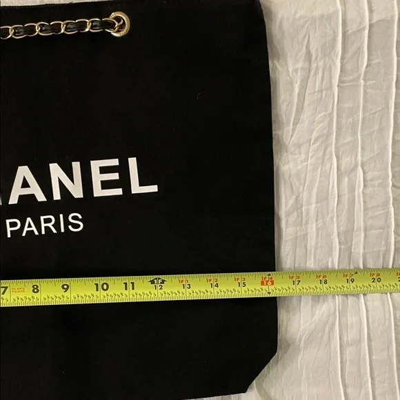 Paris Black and Gold Chain Tote NWOT Nice gift!!! 🎁 Free shipping - Picture 5 of 7